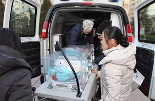 普格县妇婴监护型护送